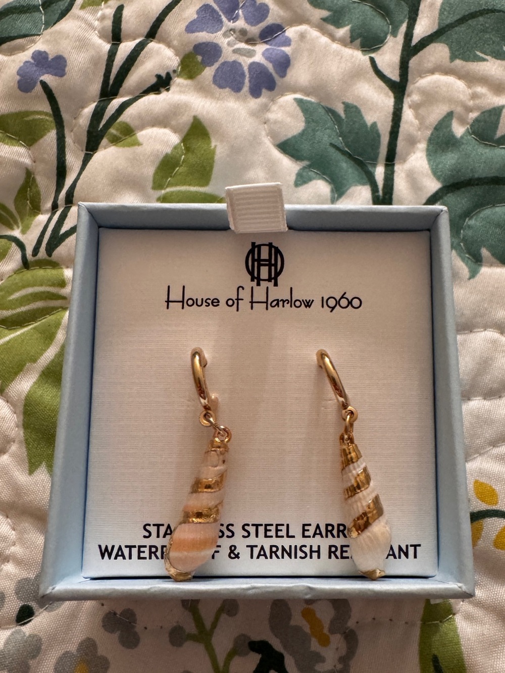 House of Harlow 1960 Gold and Cream Seashell Drop Earrings